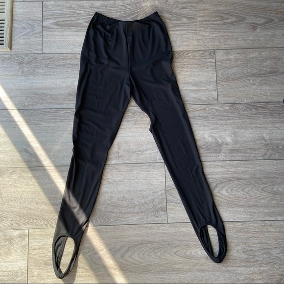 KATE HEWKO  CUT OUT STIRRUP LEGGINGS - Picture 13 of 15